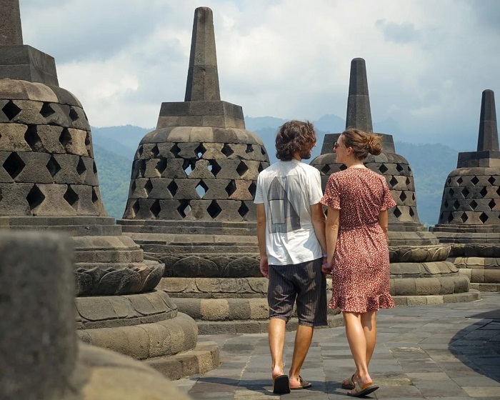 Đền Borobudur cũng là ngôi đền đẹp ở châu Á mà bạn nên khám phá