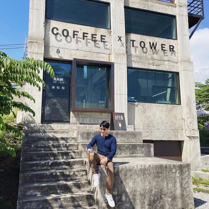 The Rectangle Coffee x Tower là quán cà phê độc đáo trên thế giới với vẻ đẹp cũ kỹ