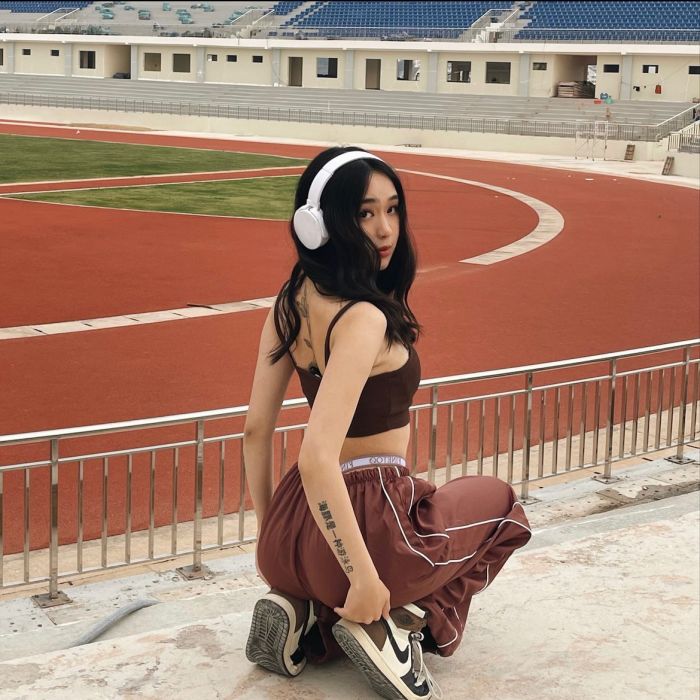 Sống ảo ở sân vận động Đà Lạt 
