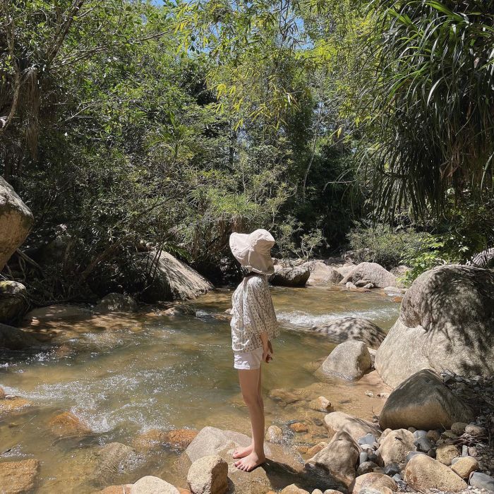 Scenery of Lach Khanh Vinh stream 