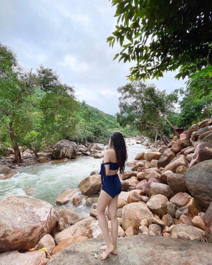 Experience in Lach Khanh Vinh stream