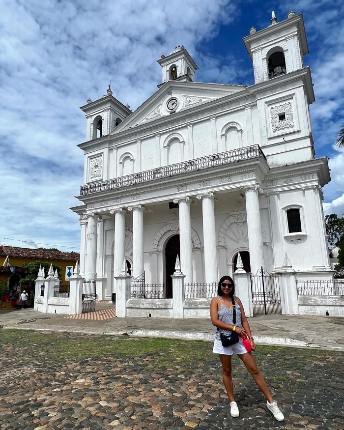 Nhà thờ Santa Lucía là điểm tham quan nổi tiếng ở thị trấn Suchitoto 