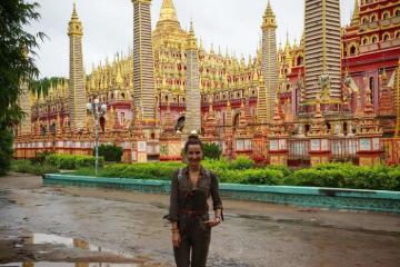 Đắm chìm trong không gian tôn giáo tại chùa Thanboddhay Paya Myanmar