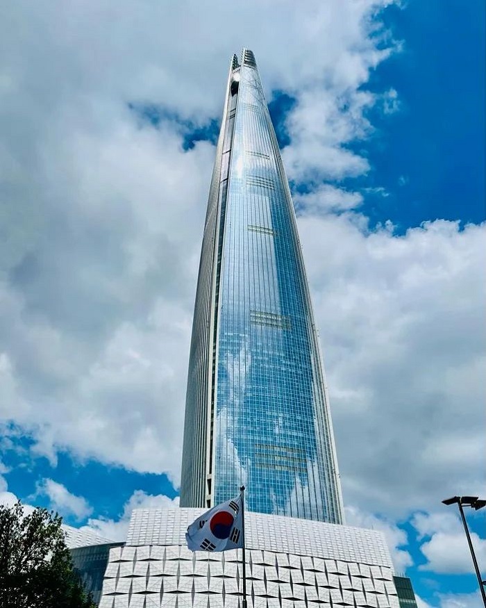 Lotte World Tower là một trong những tòa nhà cao nhất thế giới được yêu thích