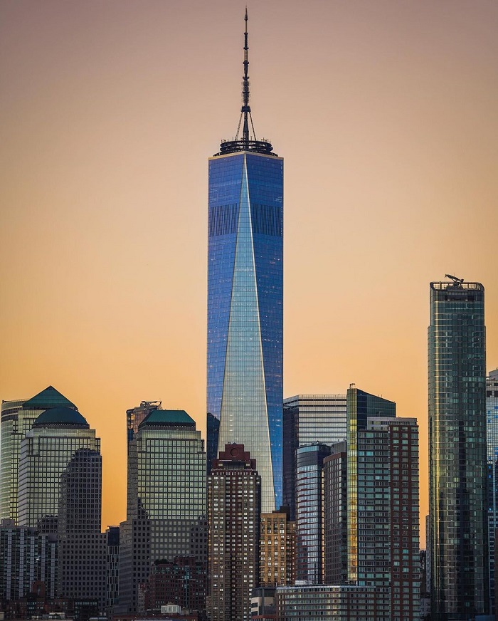One World Trade Center cũng là một trong những tòa nhà cao nhất thế giới mà bạn nên ghé thăm