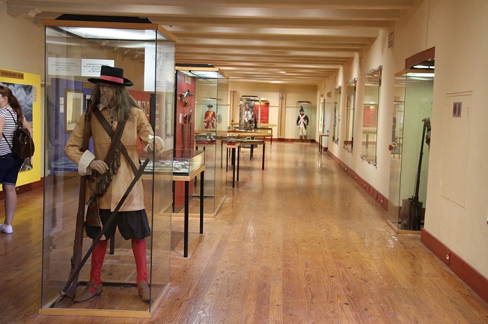 Bảo tàng quân sự Castle là điều cần xem tại lâu đài Hảo Vọng