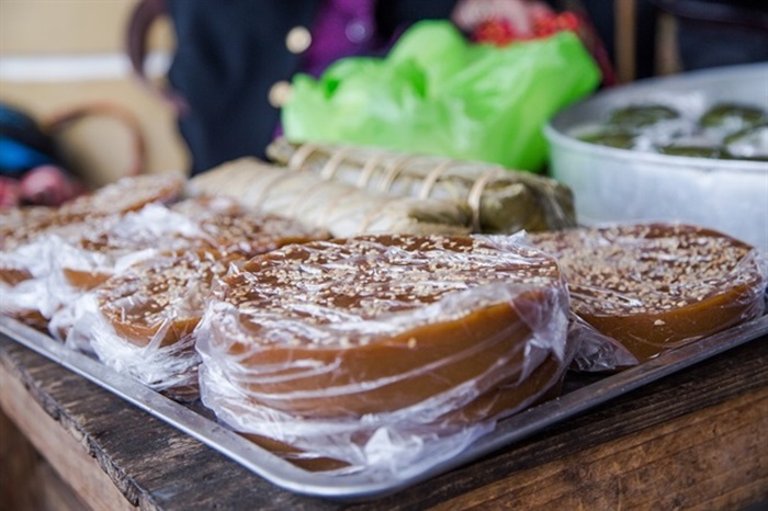 đặc sản Uông Bí Quảng Ninh - Bánh Tày nồng ệp
