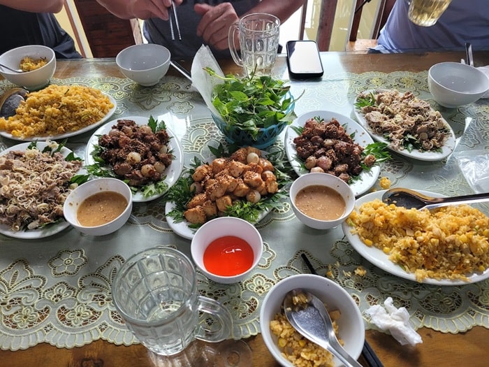 đảo Khê Cốc Ninh Bình - nhà hàng Xuân Thắng