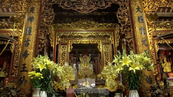 đền thờ Kinh Dương Vương - ban thờ