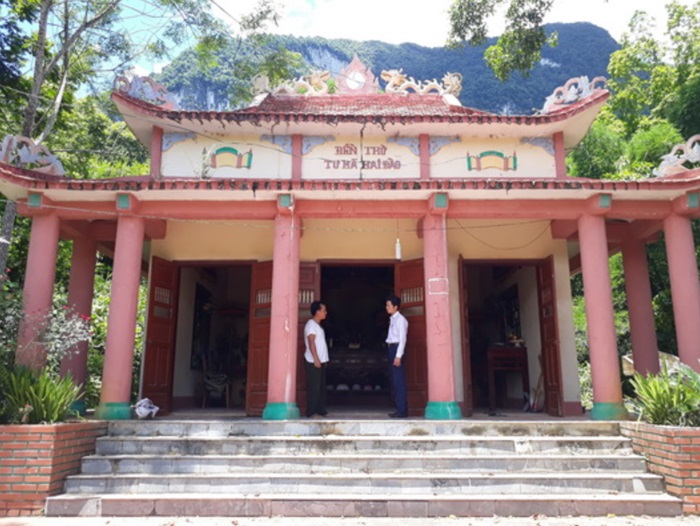 du lịch Mường Lát Thanh Hoá - Đền thờ Tư Mã Hai Đào