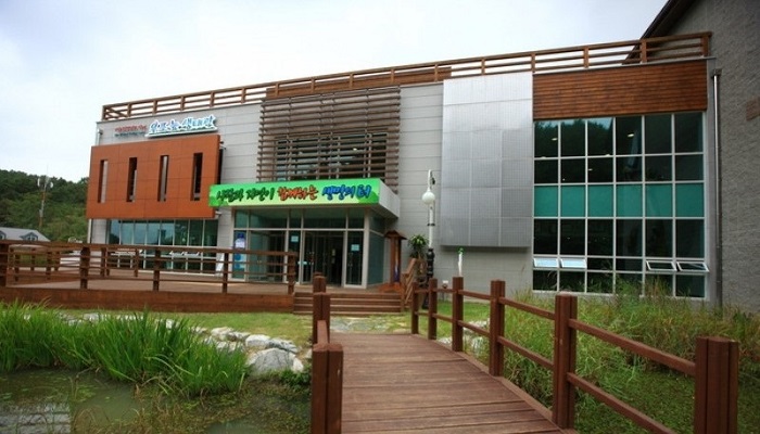 Công viên sinh thái Upo là địa điểm du lịch lịch xung quanh đầm lầy Upo