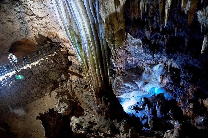 Nhũ đá bên trong hang động Bellamar Cuba