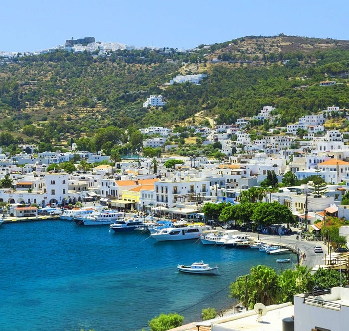 Ghé thăm Làng Skala là việc cần làm khi đến đảo Patmos Hy Lạp