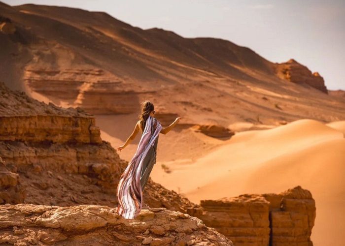 Sa mạc Gobi là một trong những sa mạc đẹp nhất châu Á với nhiều điểm đến đẹp