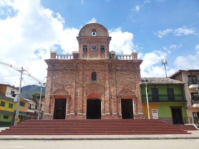 Nhà thờ San Jeronimo là địa điểm không thể bỏ qua ở thị trấn San Jeronimo