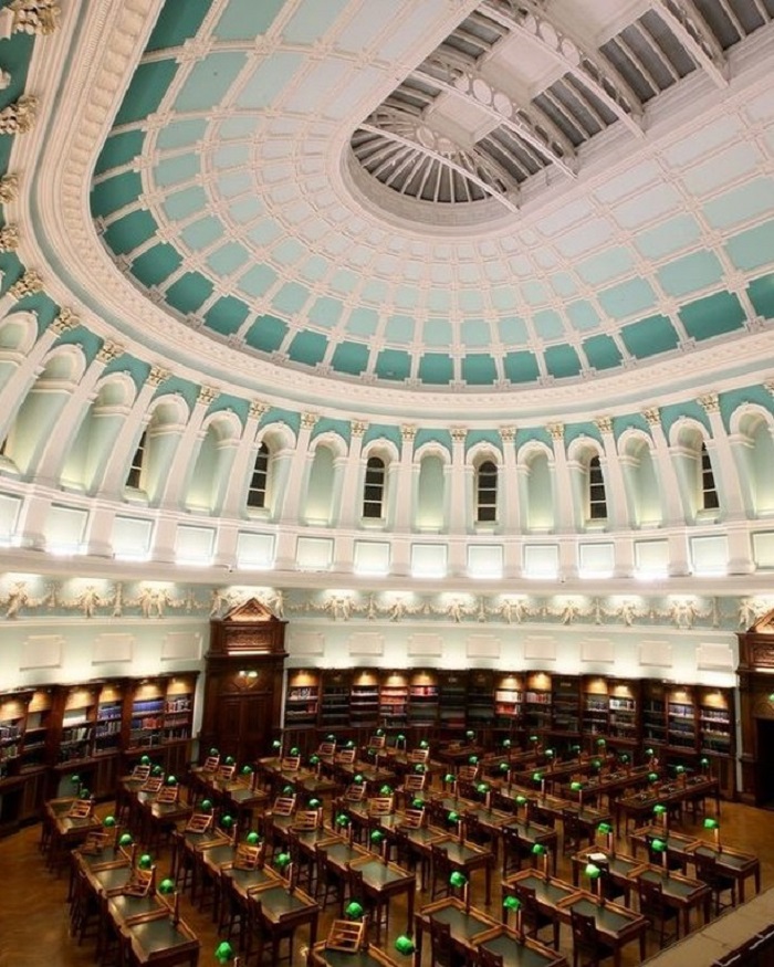 Thư viện quốc gia Ireland cũng là một trong những thư viện đẹp nhất châu Âu mà bạn nên dừng chân