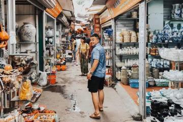 Tham quan chợ gốm Bát Tràng - khu chợ gốm sứ độc đáo ngoại ô Thủ đô