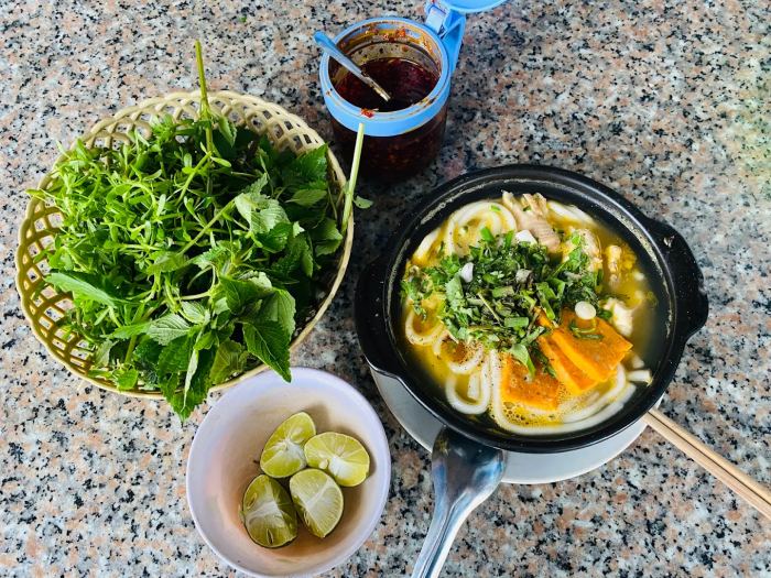 quán ăn sáng ở Kon Tum Bánh canh cá lóc A Kay 