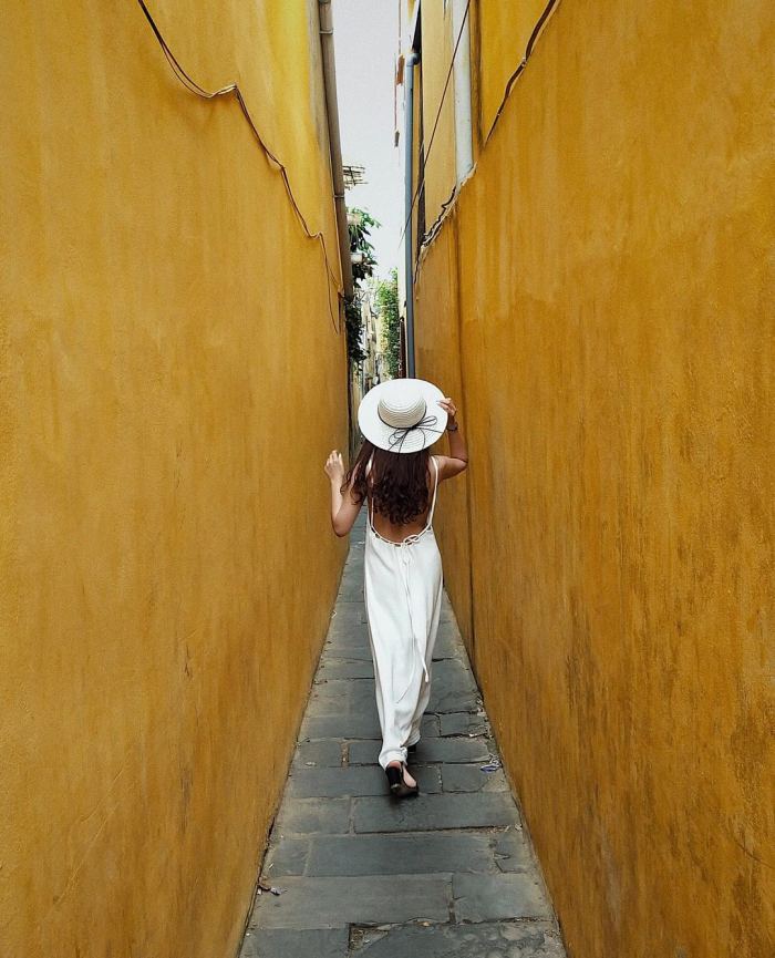địa điểm chụp ảnh đẹp nhất ở Hội An hẻm vàng