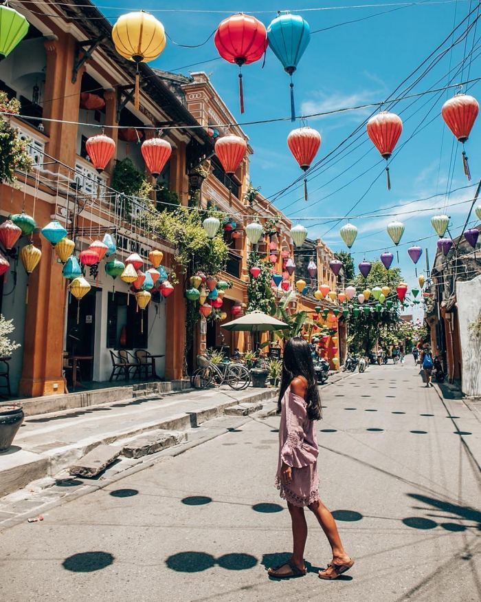 địa điểm chụp ảnh đẹp nhất ở Hội An hẻm vàng