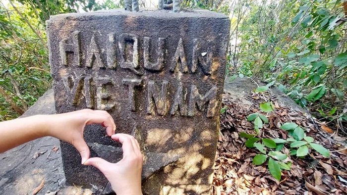 đỉnh Hải Quân Cát Bà - điểm check in