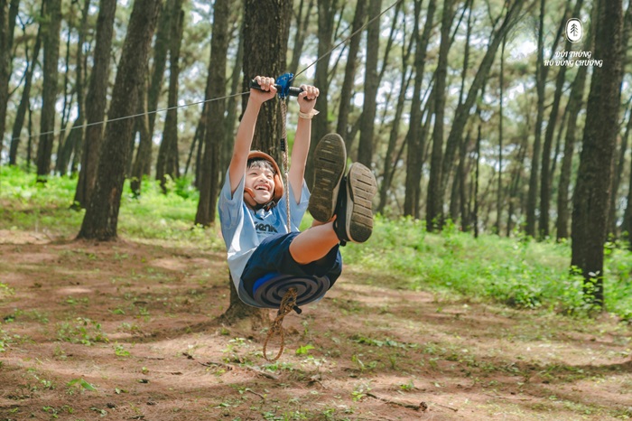 đồi thông hồ Đồng Chương Ninh Bình - Trượt Zipline