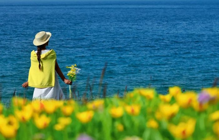 Du lịch Trung Quốc mùa thu - đồi Vàng Tân Cương