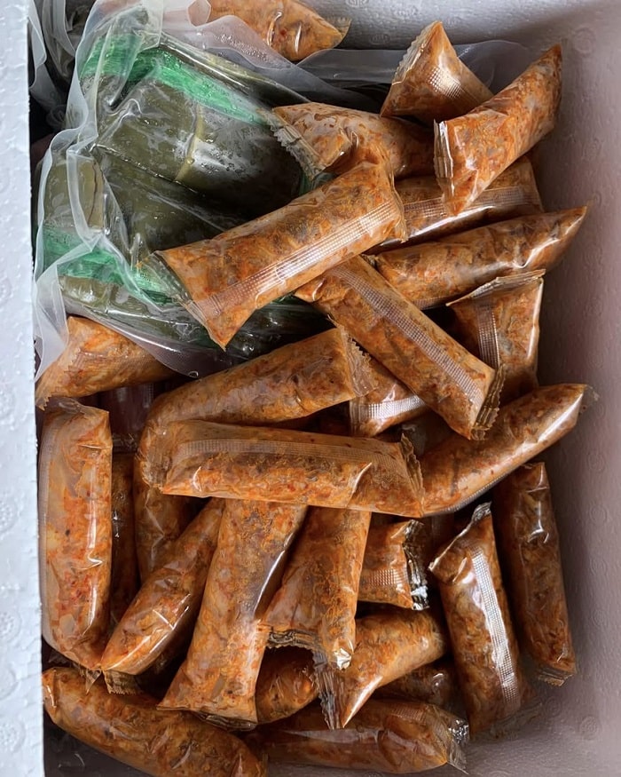 Thưởng thức hương vị tré Huế