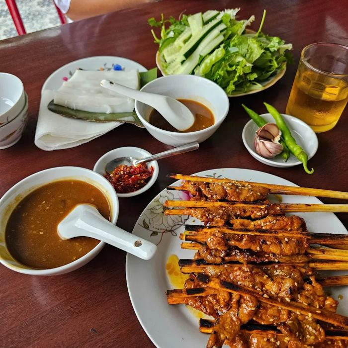 món ăn sáng ở Hội An bánh ướt