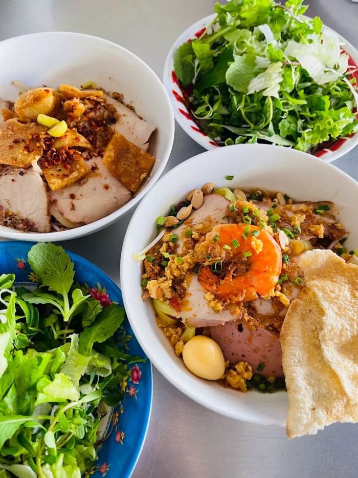 món ăn sáng ở Hội An Mì Quảng 