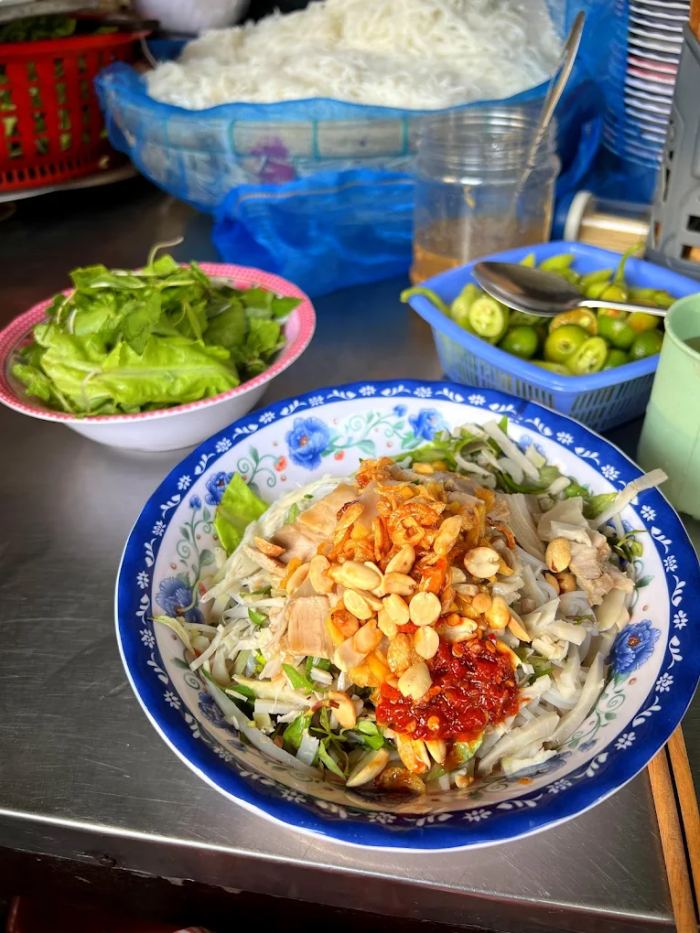 món ăn sáng ở Hội An bún mắm nêm