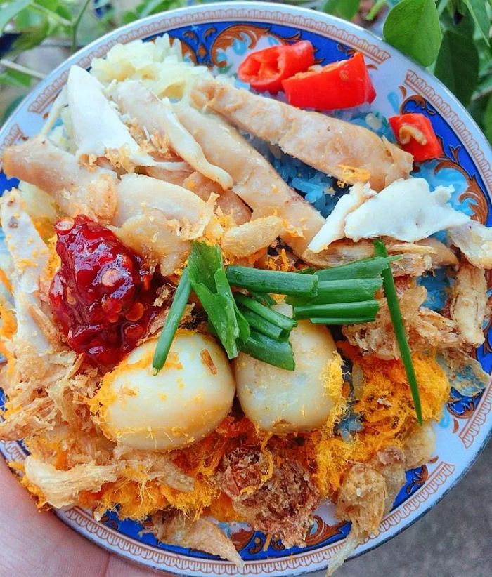 món ăn sáng ở Hội An xôI 