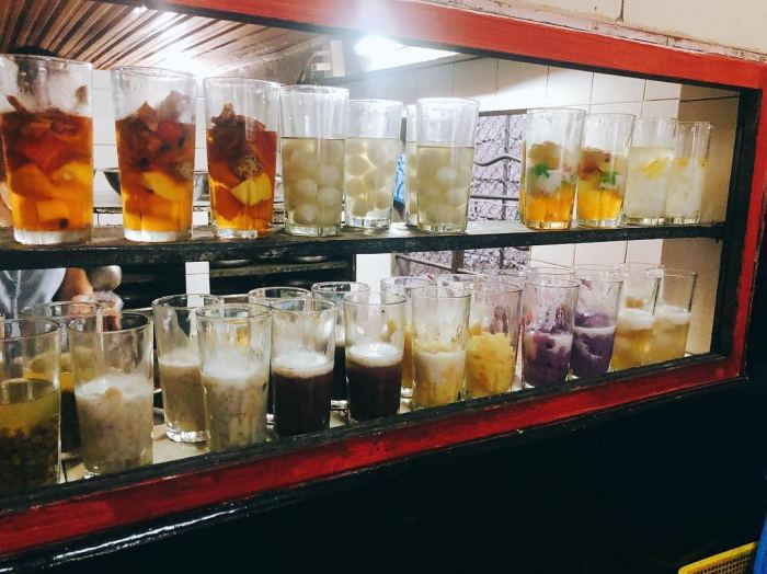 Ăn vặt đêm Huế chỗ nào ngon chè hẻm
