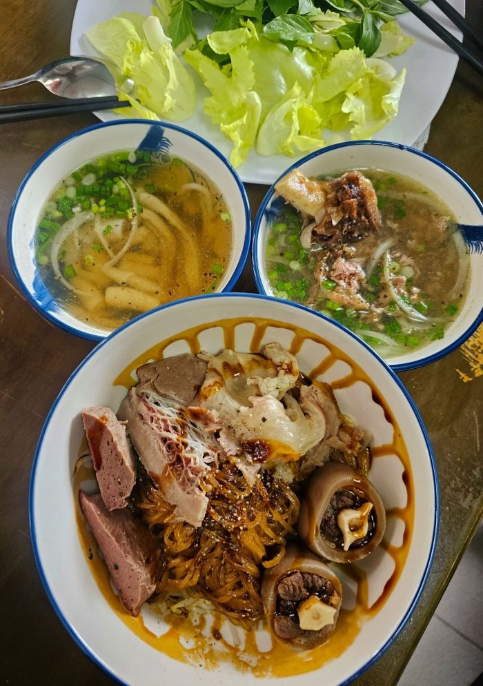 quán hủ tiếu ngon ở Đà Lạt quán Dậu 