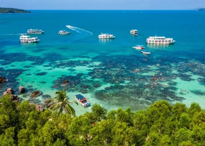 Đảo ngọc Phú Quốc rất thích hợp để nghỉ dưỡng và vui chơi vào mùa hè