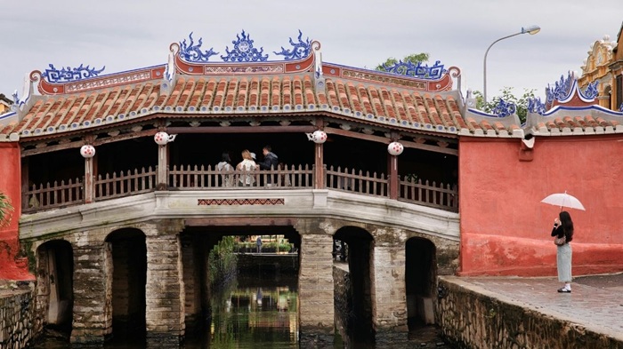 Chùa Cầu là điểm du lịch miền Trung cho người lớn tuổi, gây ấn tượng với lối kiến trúc - Ảnh: La Siesta Hoi An Resort & Spa
