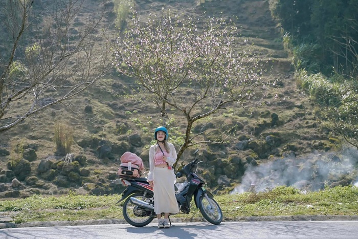 Đi Hà Giang bằng xe máy dễ dàng dừng ở bất cứ nơi nào - Ảnh: VN Express