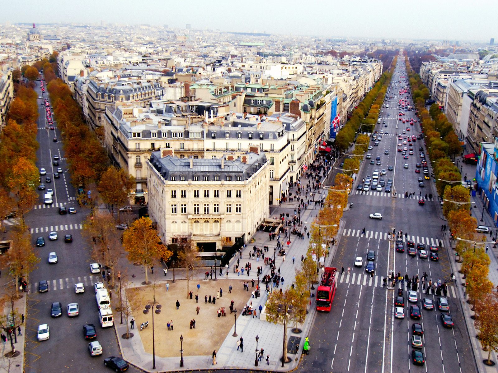 Champs-Elysees_4