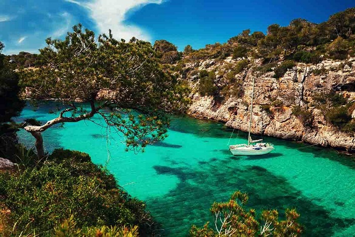 10 địa điểm du lịch Tây Ban Nha đầy thú vị dành cho mùa hè