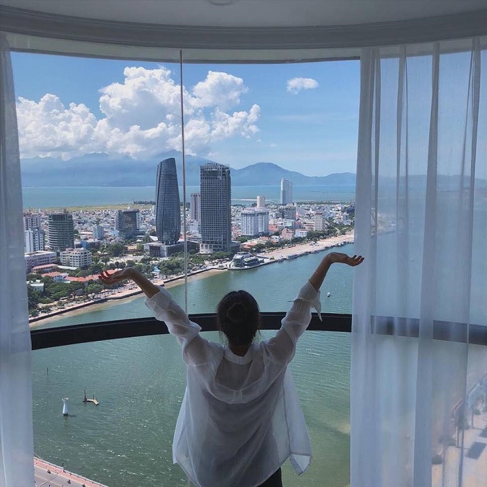 Combo Đà Nẵng 3N2Đ nghỉ Vinpearl Condotel Riverfront 5*, bay VNA chỉ từ 4tr6