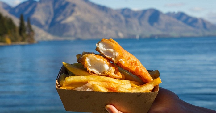 Thưởng thức món Fish and Chips New Zealand thơm ngon giản dị 