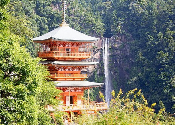 thác nước Nachi cao nhất Nhật Bản 