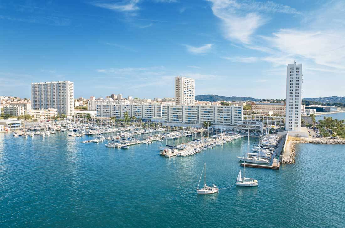 thị trấn cảng Toulon