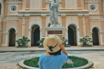 Kinh nghiệm đi nhà thờ Lòng Sông, địa điểm nổi tiếng của Bình Định