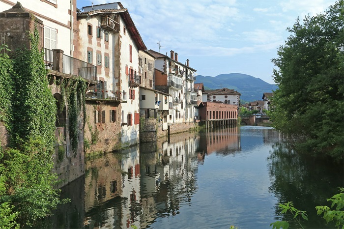 10 lý do vì sao nên đi du lịch Pamplona Tây Ban Nha