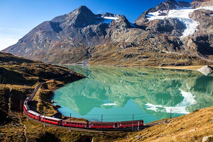 Những tuyến đường sắt đẹp nhất Thụy Sĩ