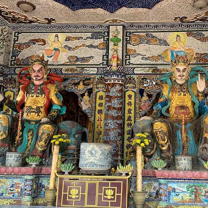 chùa Linh Phước Đà Lạt - tượng thờ