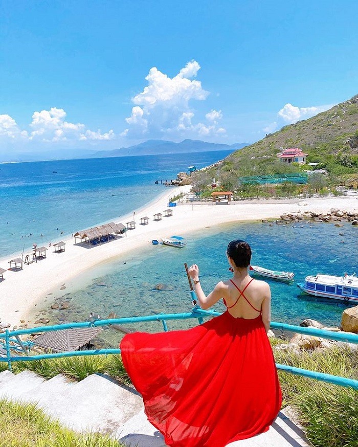 Places with beautiful islands in Nha Trang are great check-in paradise 