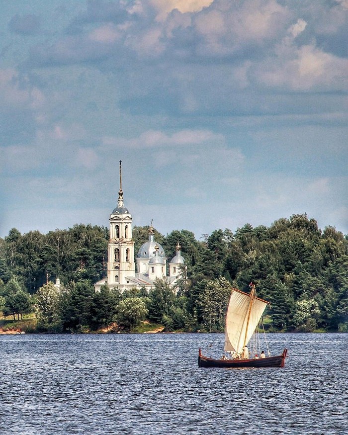 Du lịch trên sông Volga ngắm cảnh làng quê nước Nga đẹp như tranh vẽ 