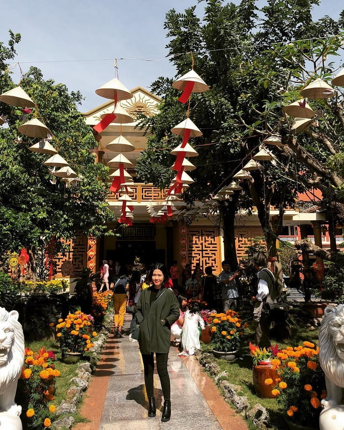 chùa Long Khánh Quy Nhơn - lễ phật